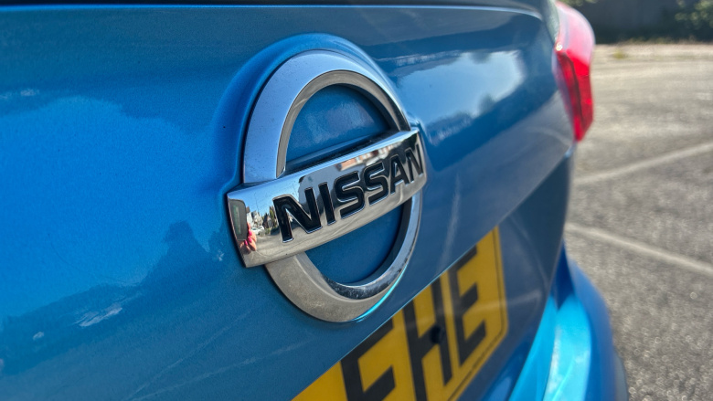 Nissan Qashqai 1.3 DiG-T 160 Acenta Premium 5dr Petrol Hatchback
